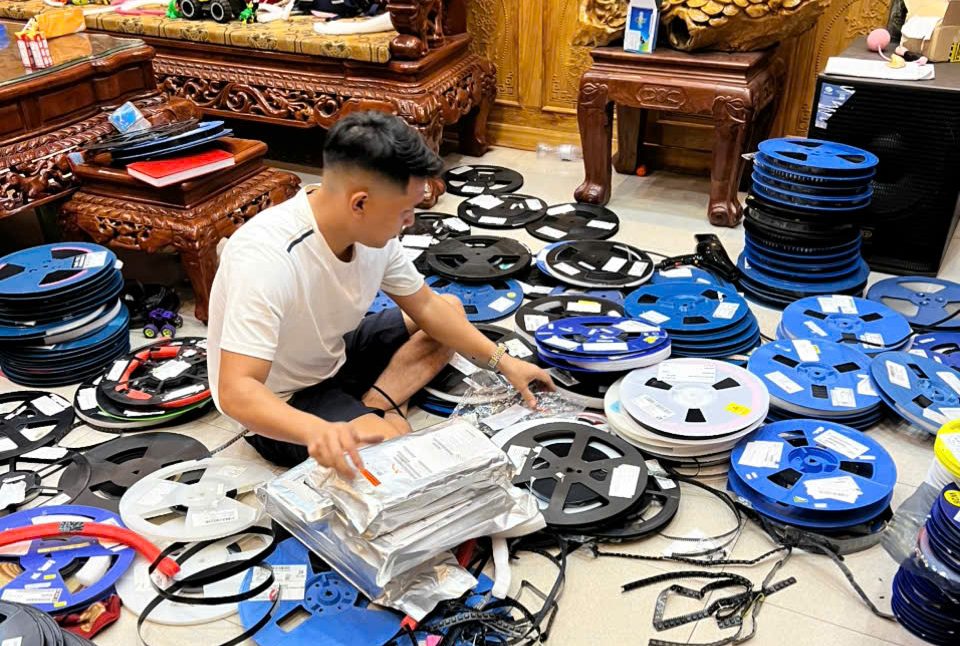 Thu Mua Linh Kiện Điện Tử 